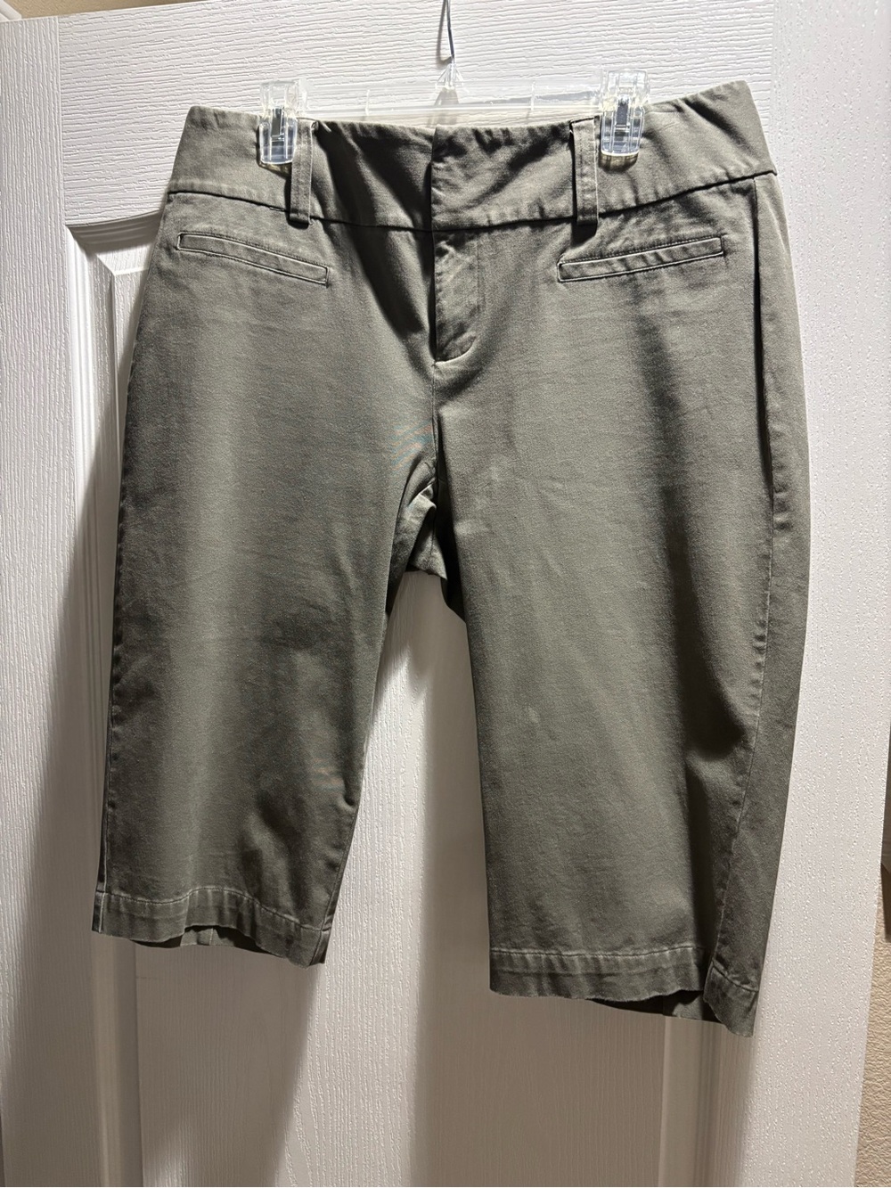 Style & Co. Olive Green Tailored Bermuda Capris